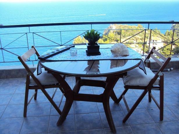 Sea And Sky Infinity Blue Apartment Githio Exterior foto